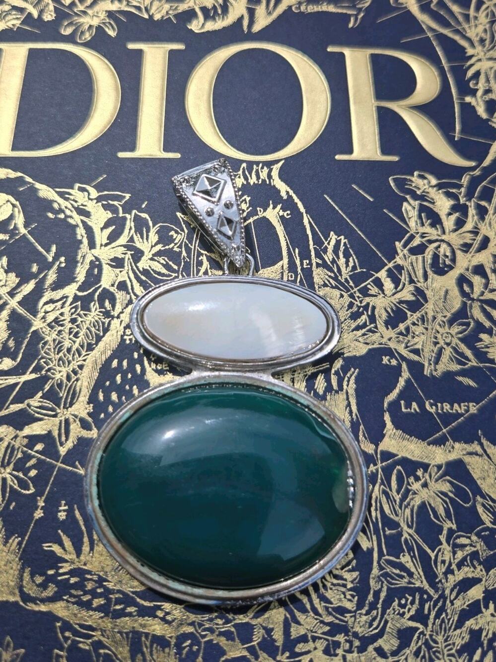 NWOT tribal Bohemian White And Green Natural Stone Large Silvertone Pendant
